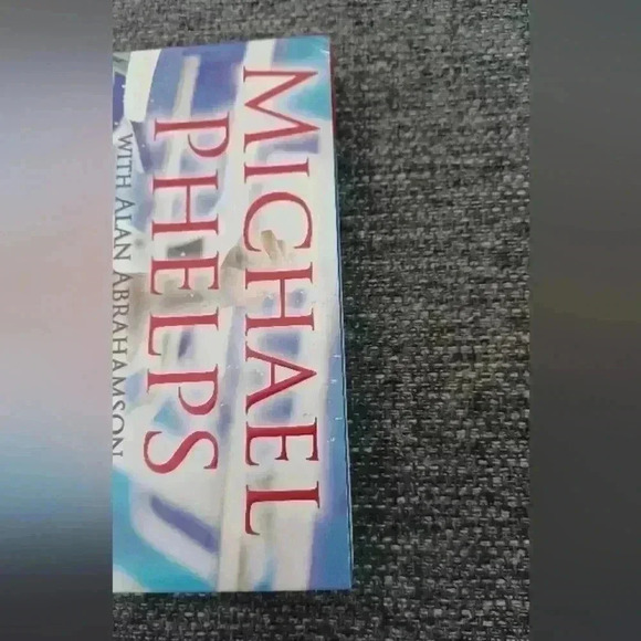 Michael Phelps Hardcover Book - No Limits The Will  to Succeed - Picture 6 of 7